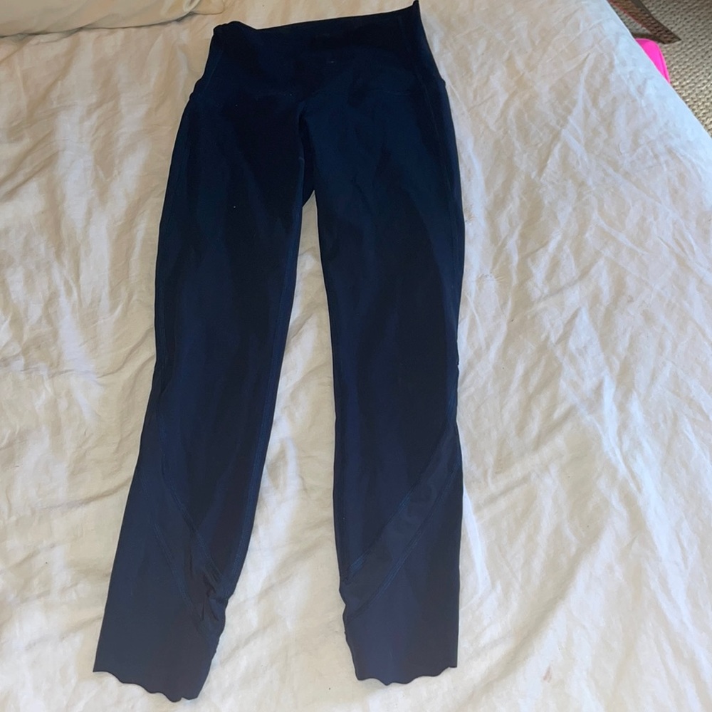 Navy blue lulu leggings
